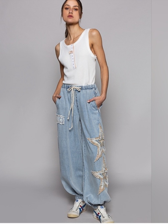 POL Pants - New: POL Light Wash Star Patch Wide Leg Denim Jogger Pants• Small